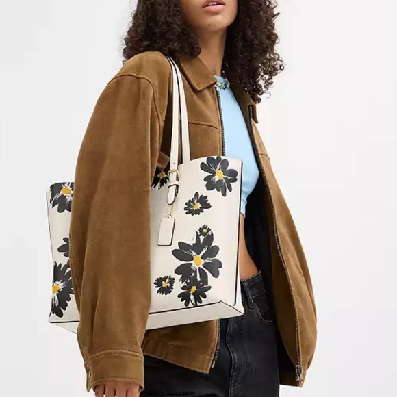 New with Tag Mollie Tote Bag With Floral Print and Matching wallet - Picture 13 of 16